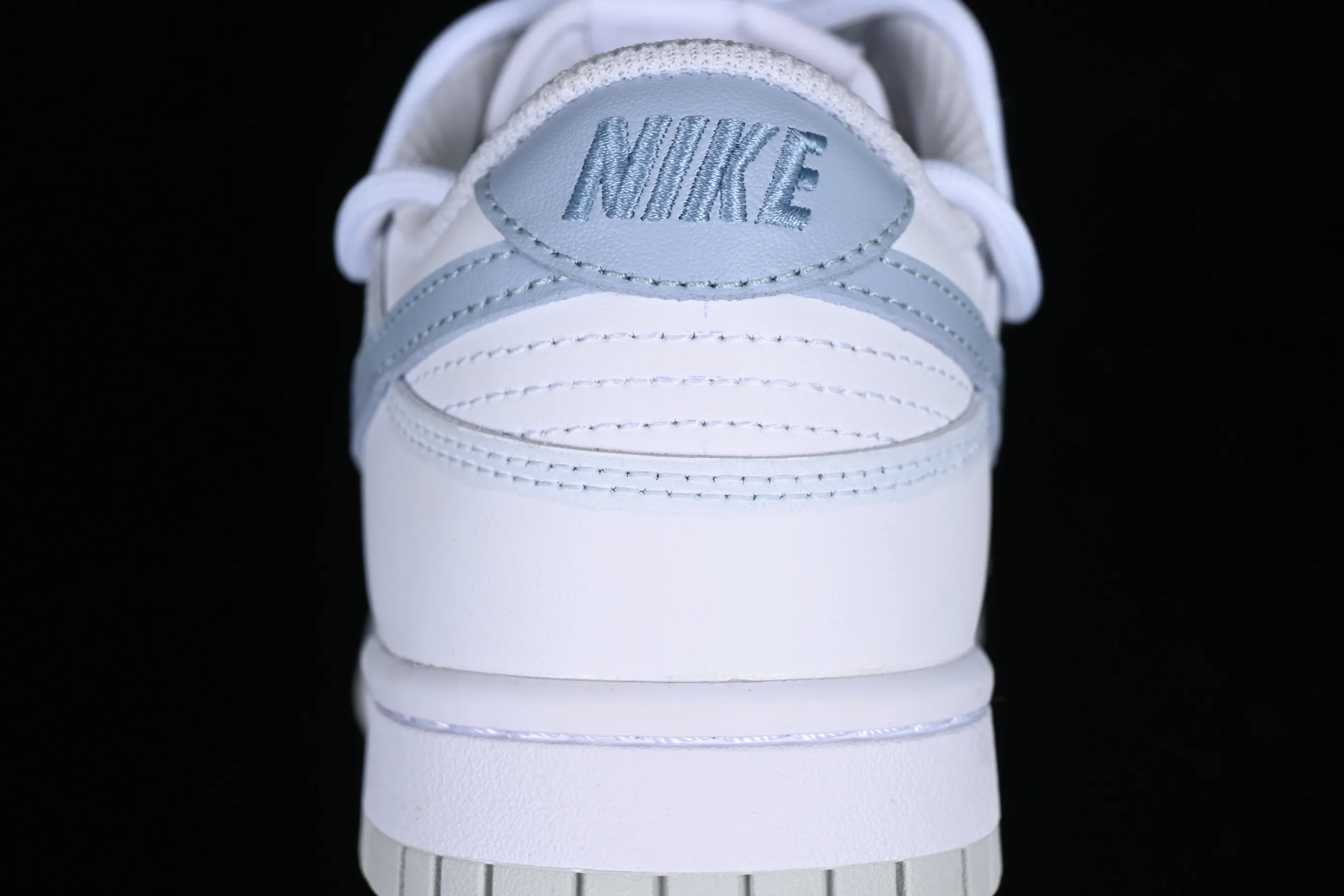 All categories Nk SB Dunk series Nk SB Dunk Low low-top sneakers Nk DunkLow bubble jellyfish summer clear and refreshing SB strap low-top casual sneakers DH9765-102